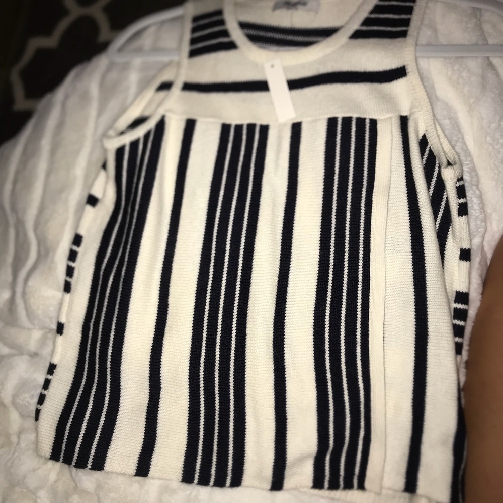 Top - Picture 3 of 3